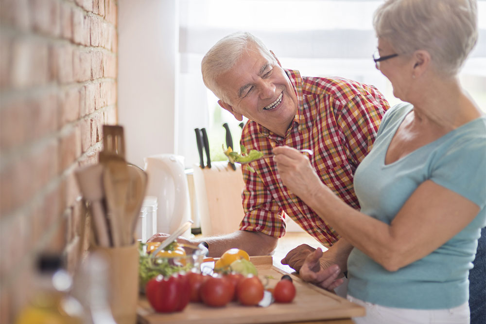 Tips to Maintain Healthy Meal Plans for Seniors