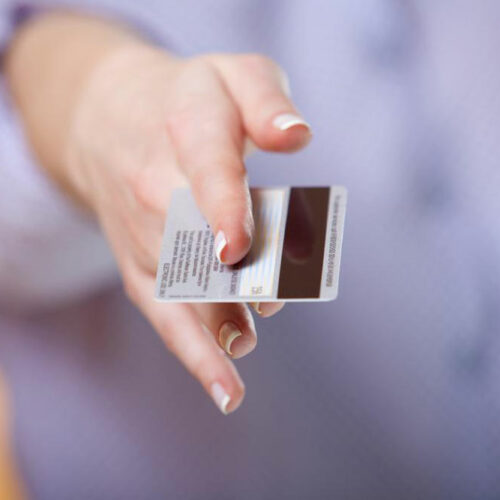 4 credit card processing services tailormade for small businesses