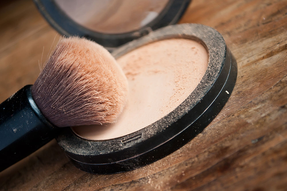 5 powder foundations that suit oily skin