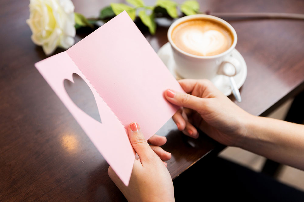 8 easy tips for choosing greeting cards