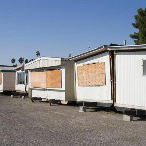 Benefits of buying repossessed mobile homes