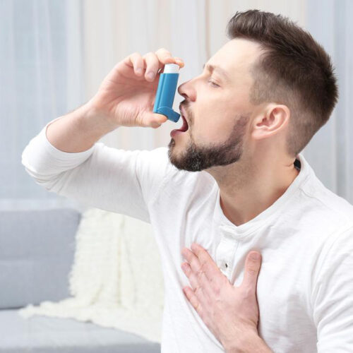 How is asthma treated?