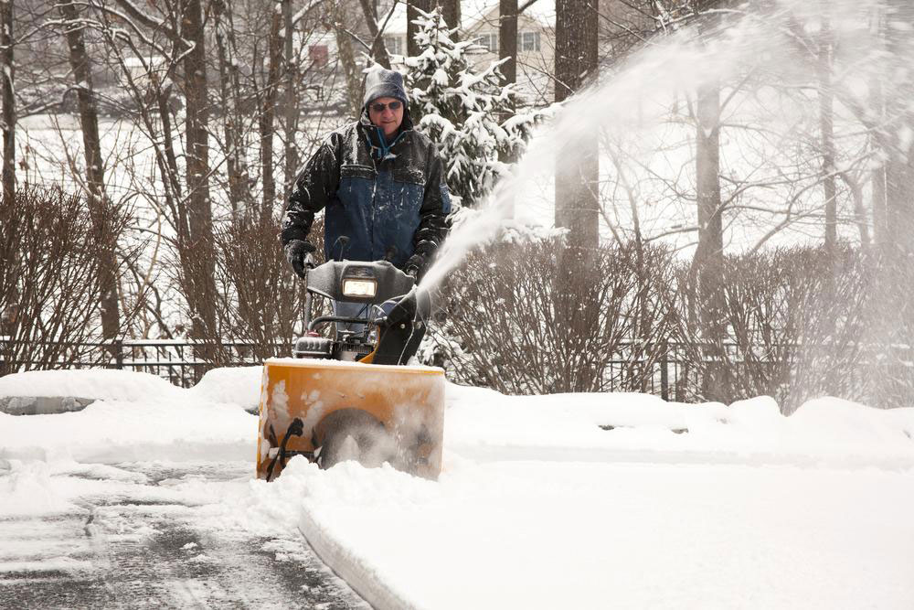 Here&#8217;s what you need to know about electric snow blower