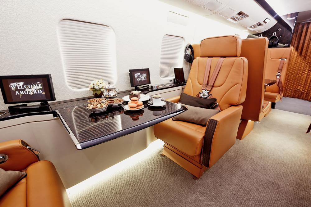 Ways to get the best business class flight offers