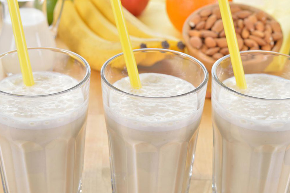 Tickle your taste buds with these almond milk smoothies!