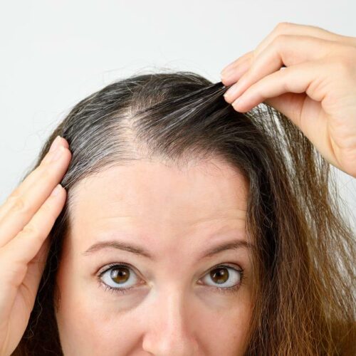 Tips to choose the right hair dye for gray hair