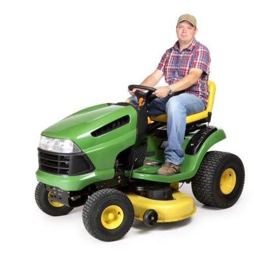 Tips to buy John Deere lawn tractors to give your garden a grand look