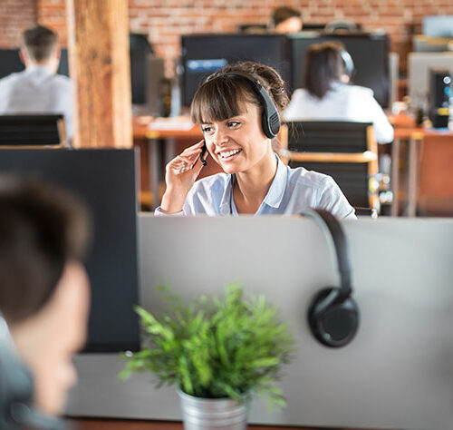 5 Factors to Consider When Choosing a Call Center Software