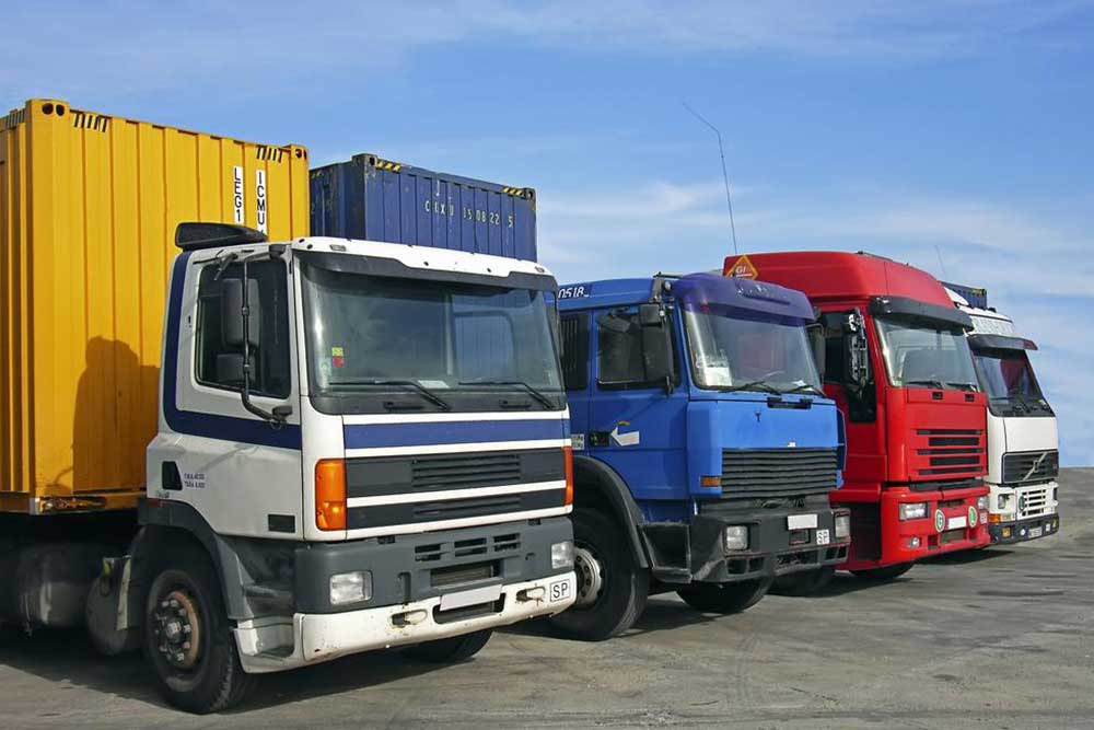 Finding The Right Commercial Truck Insurance