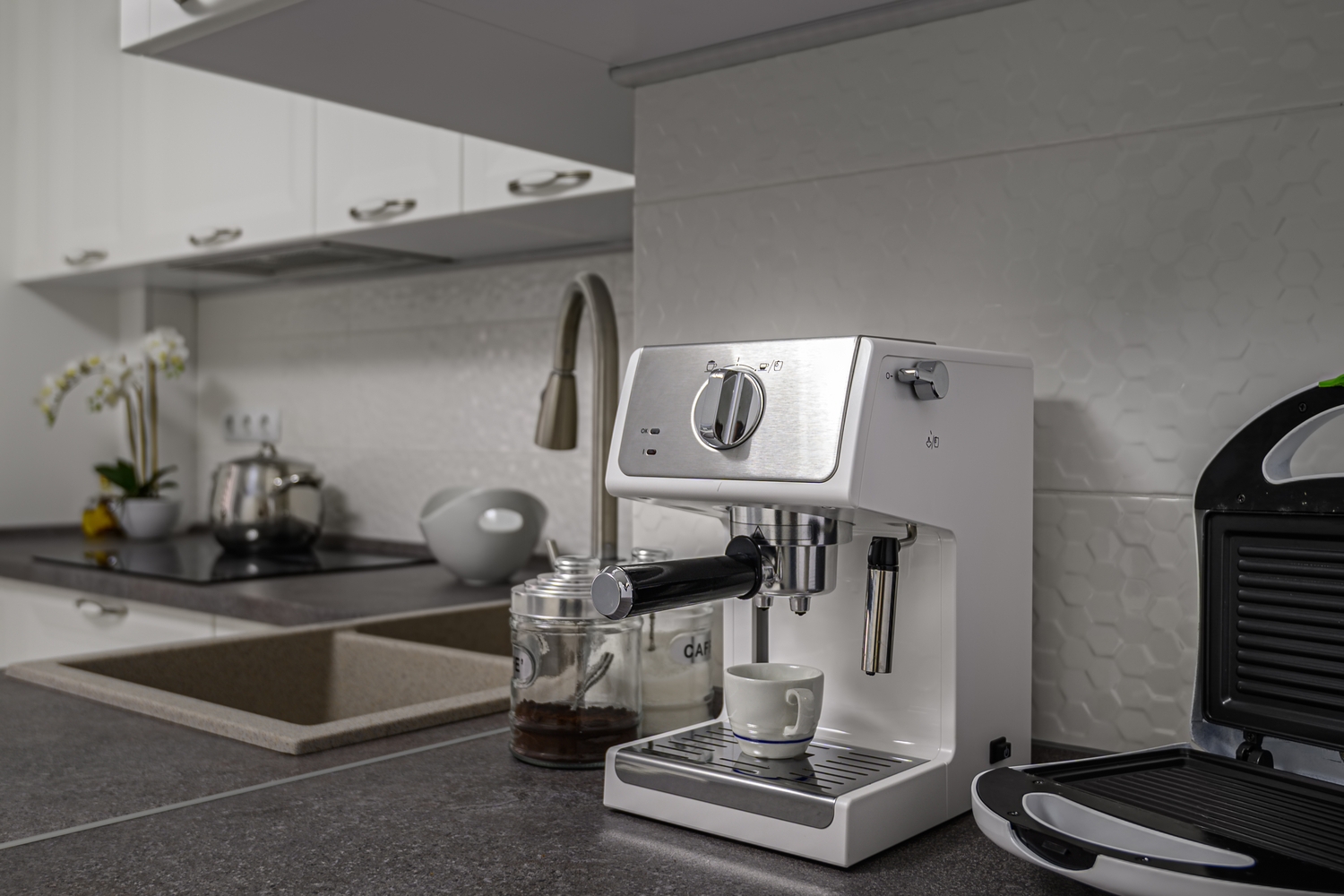 Black Friday 2024 Nespresso Deals: The Best Offers on Coffee Machines and Accessories